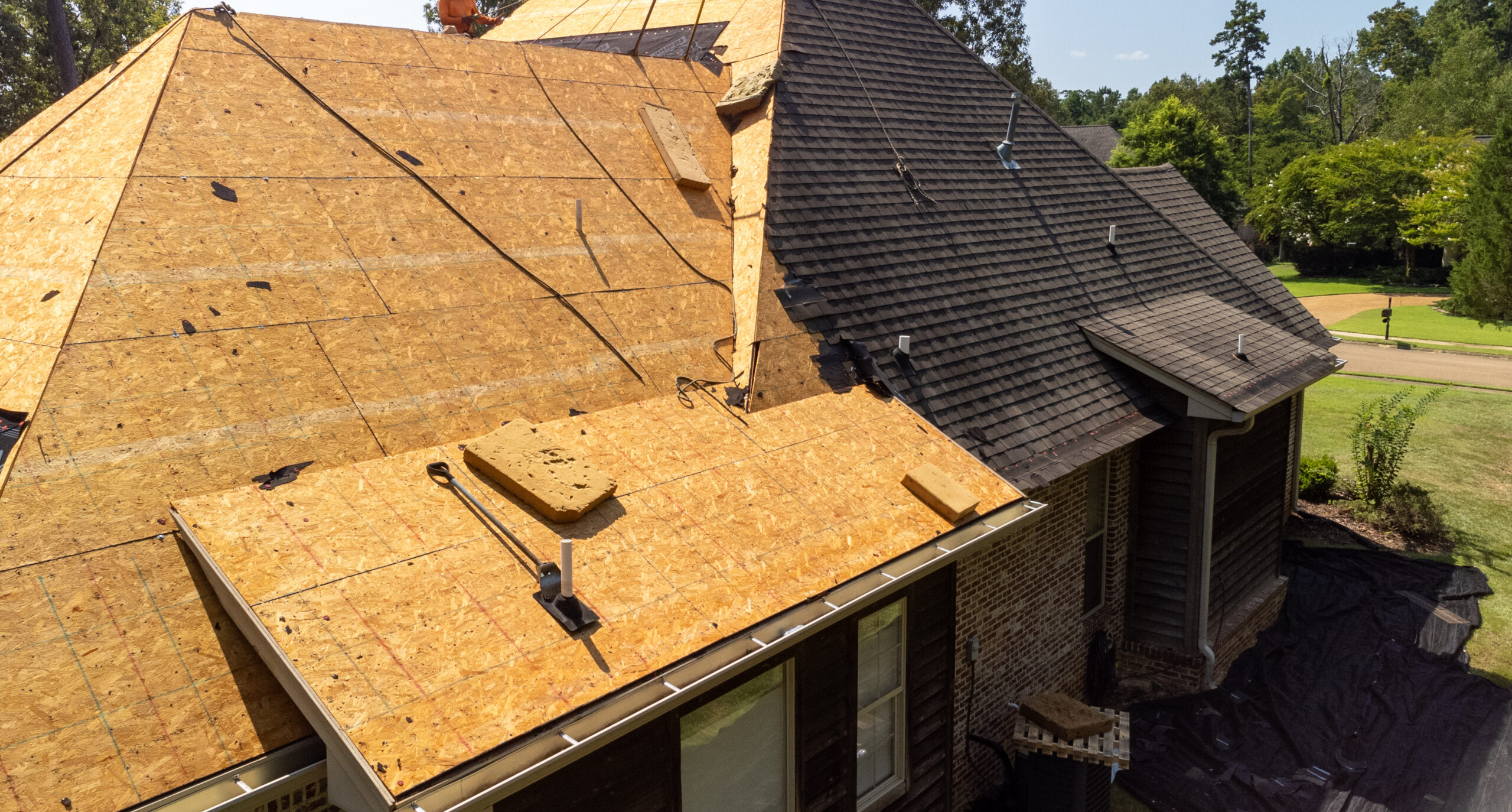 How to know when you need a new roof